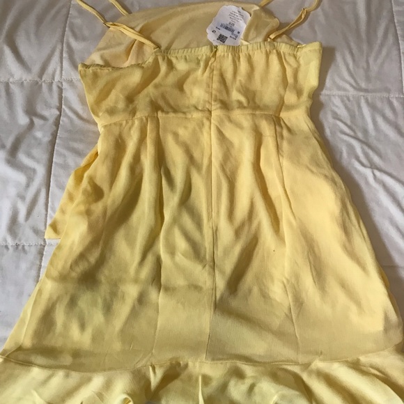 Altar’d state Britta pale banana dress - Picture 3 of 4